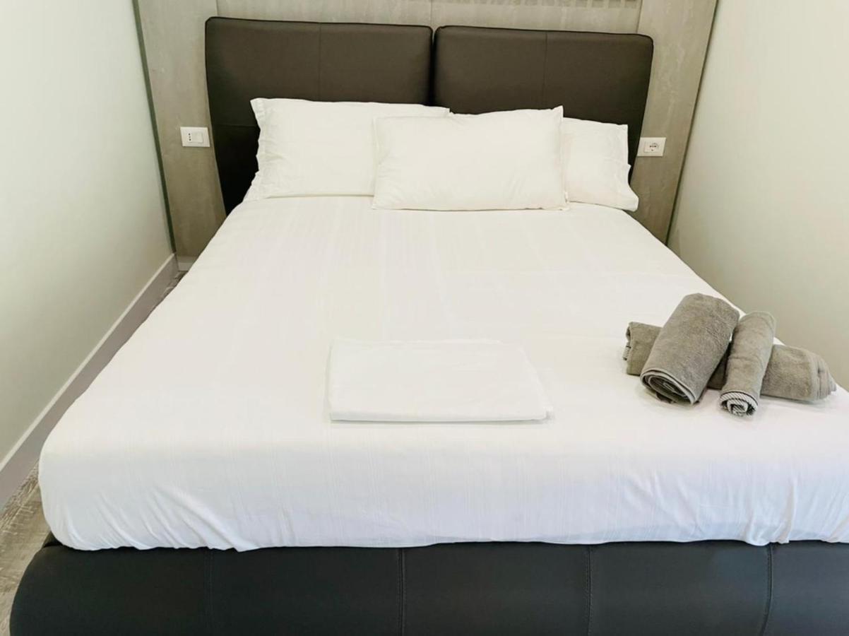 Adriatik Hotel Vlore Exterior photo